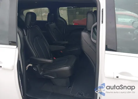 2026 Chrysler Pacifica Select из США, поврежденный, VIN 2C4RC1BG3TR186805